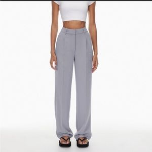 Aritzia Effortless in Ardoise size 6 NWT